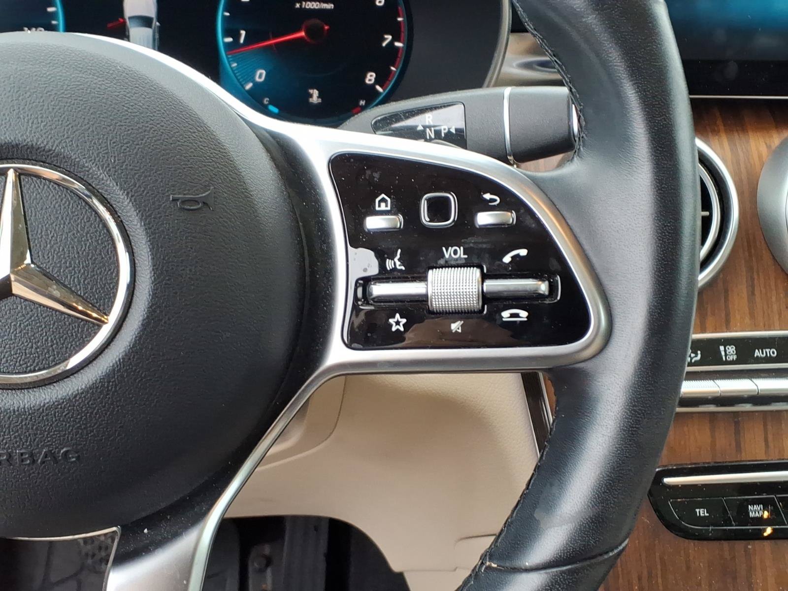 Used 2022 Mercedes-Benz GLC 300 4MATIC image 19