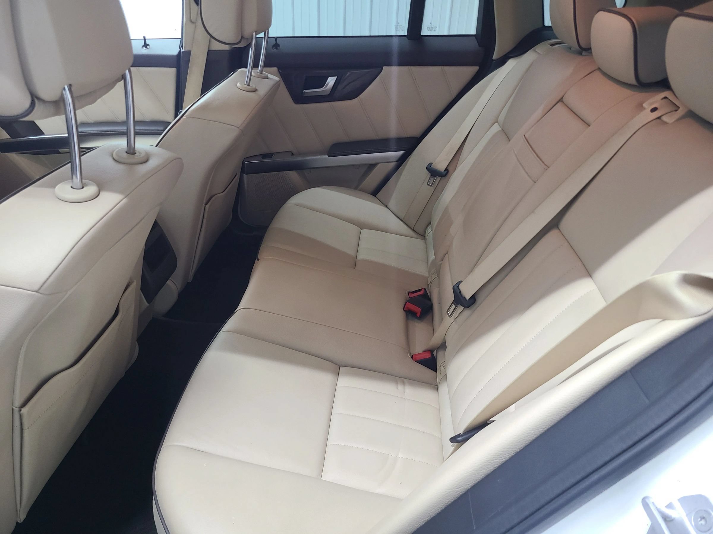 Used 2014 Mercedes-Benz GLK 350 4MATIC w/ Premium 1 Package image 37