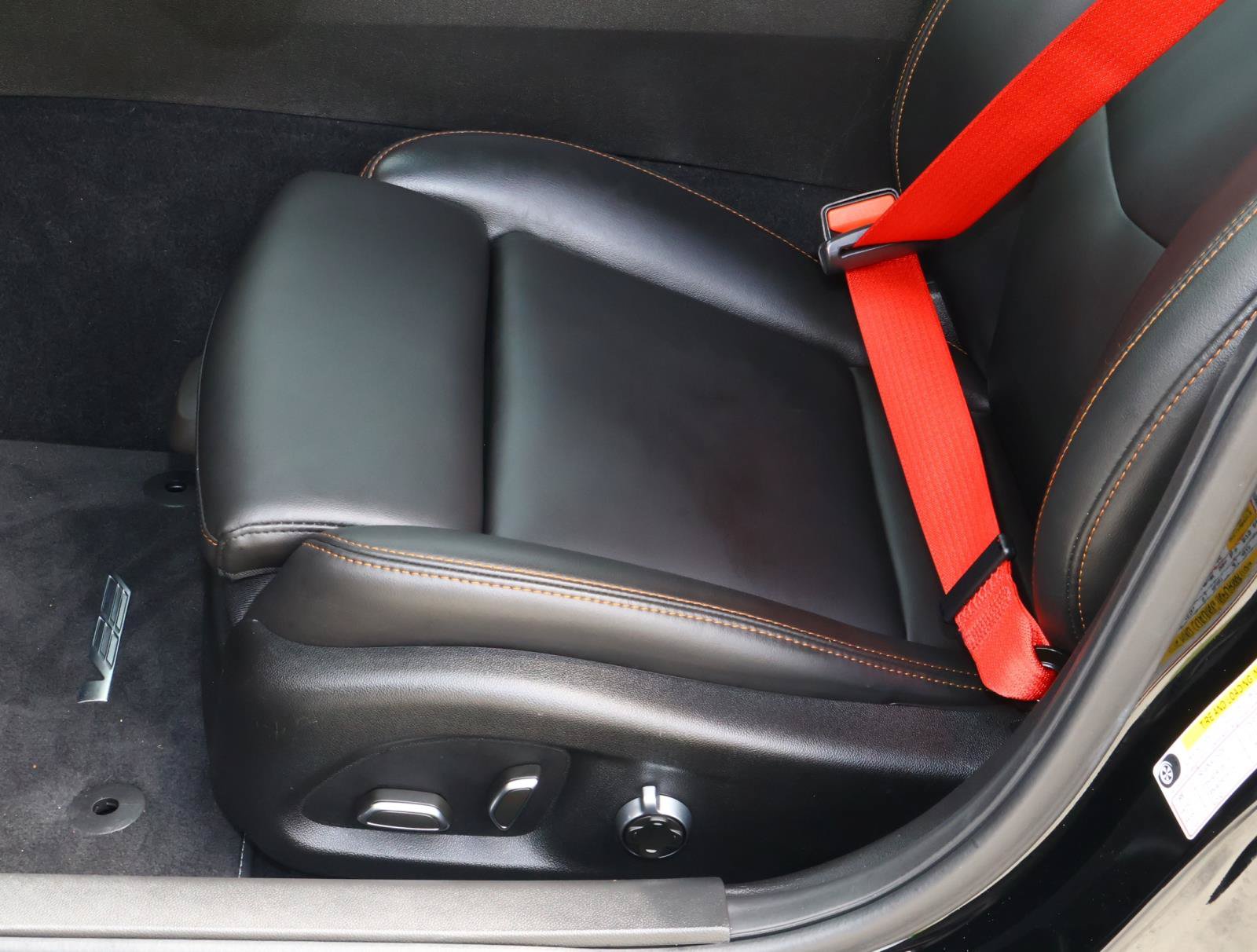 Used 2025 Cadillac CT4 V RWD image 19