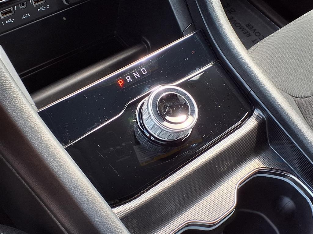 New 2025 Jeep Grand Cherokee L Laredo image 16