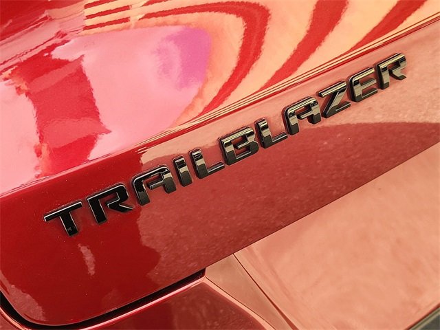 Certified 2023 Chevrolet TrailBlazer RS w/ Sun and Liftgate Package image 31