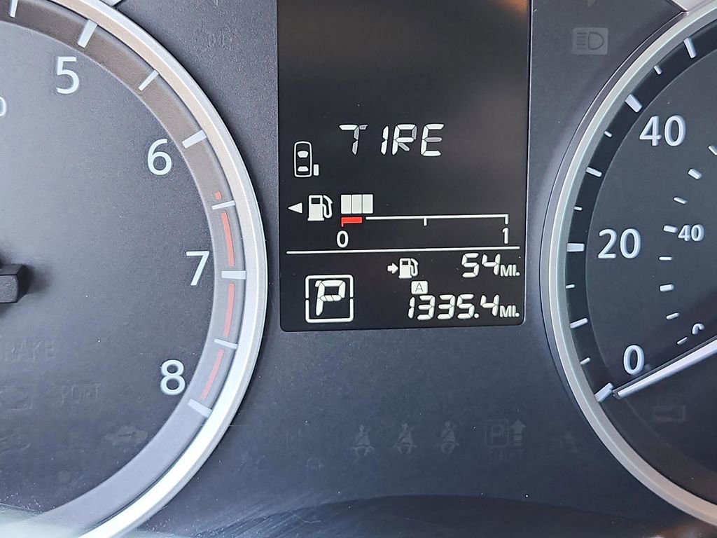 Used 2024 Nissan Kicks S image 32