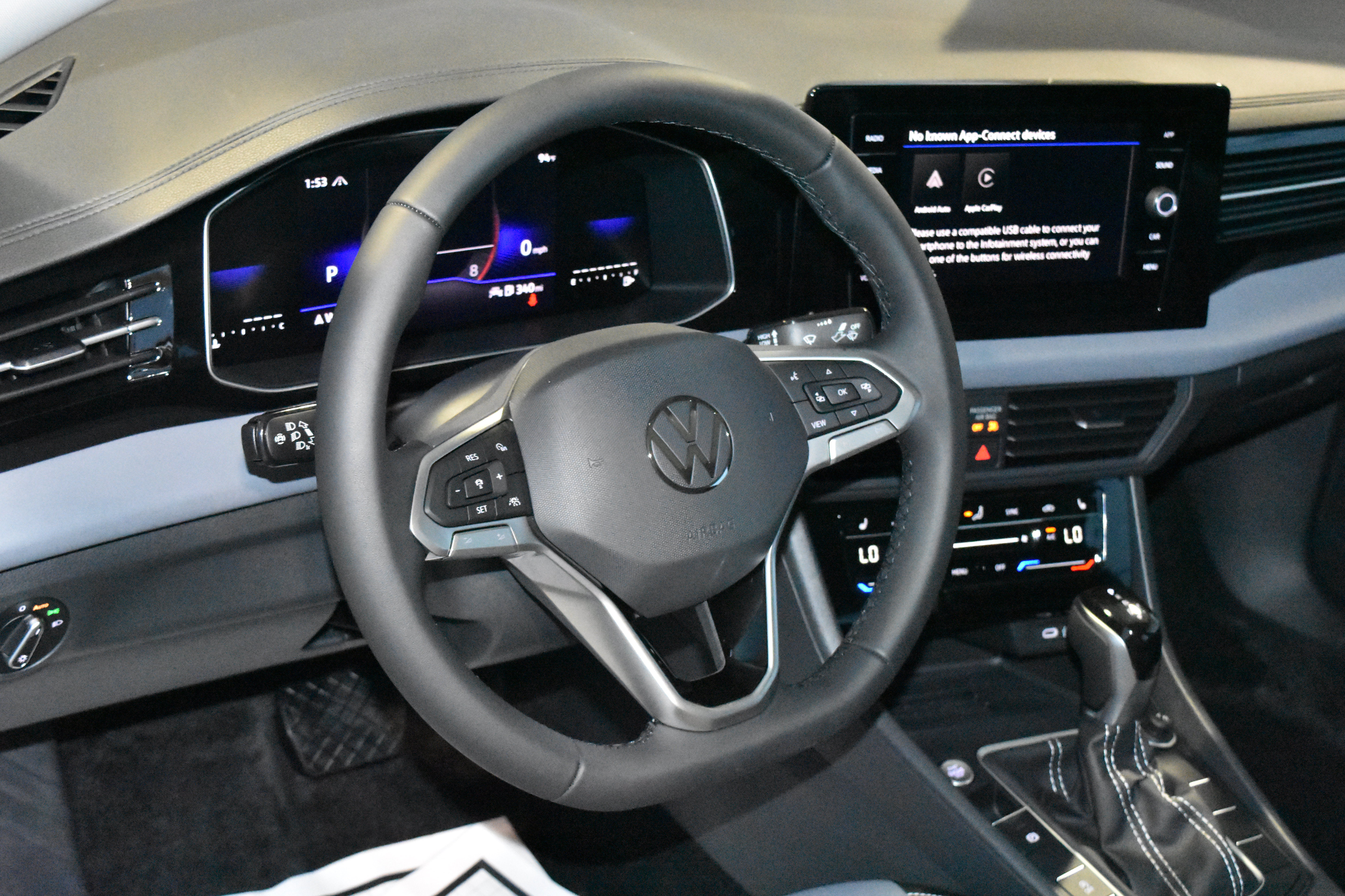 New 2026 Volkswagen Jetta SE FWD image 2