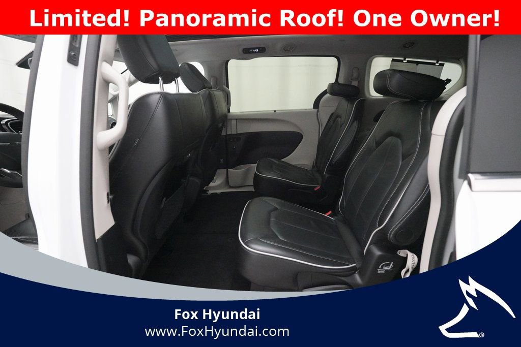 Used 2024 Chrysler Pacifica Limited image 16