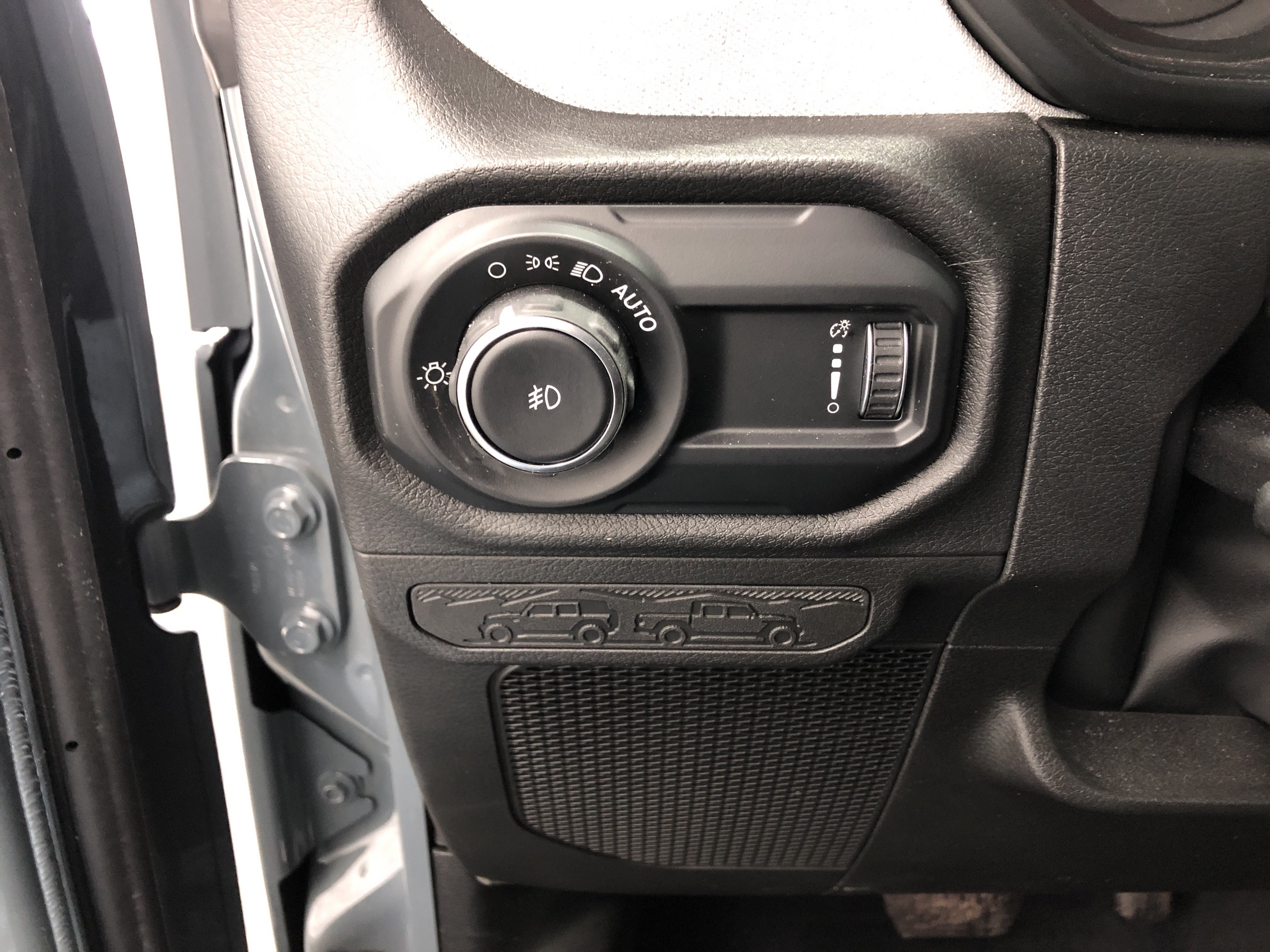 Certified 2025 Jeep Wrangler Unlimited Sport AWD/4WD image 18