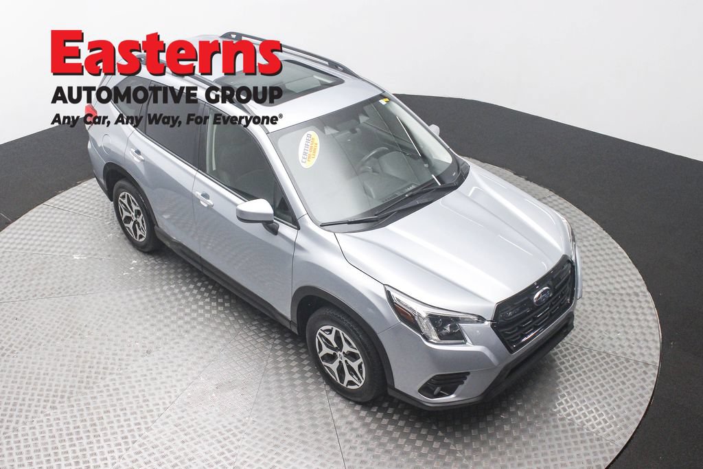 Used 2023 Subaru Forester Premium AWD/4WD image 3
