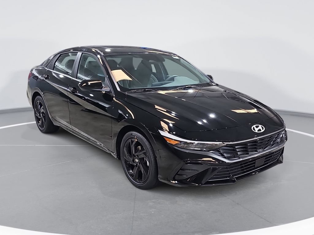 New 2026 Hyundai Elantra SEL Sport Premium FWD image 3