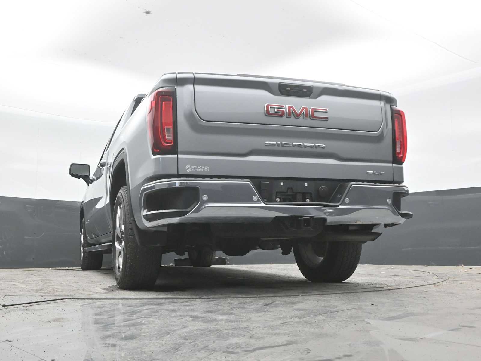 Used 2024 GMC Sierra 1500 SLT w/ SLT Premium Plus Package AWD/4WD image 23
