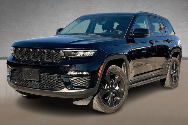 Used 2023 Jeep Grand Cherokee Limited w/ Black Appearance Package image 1