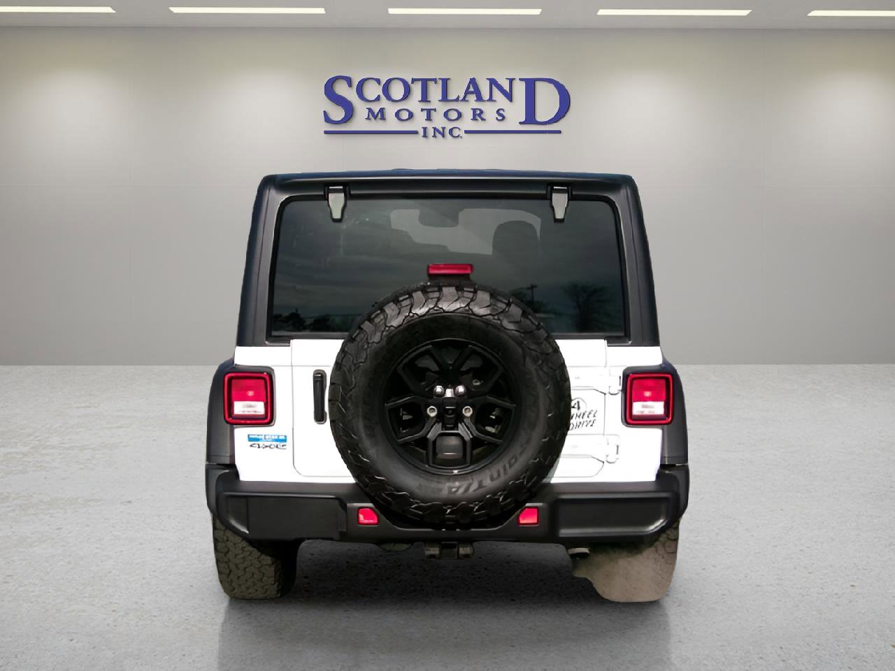 Used 2025 Jeep Wrangler Sport S AWD/4WD image 7