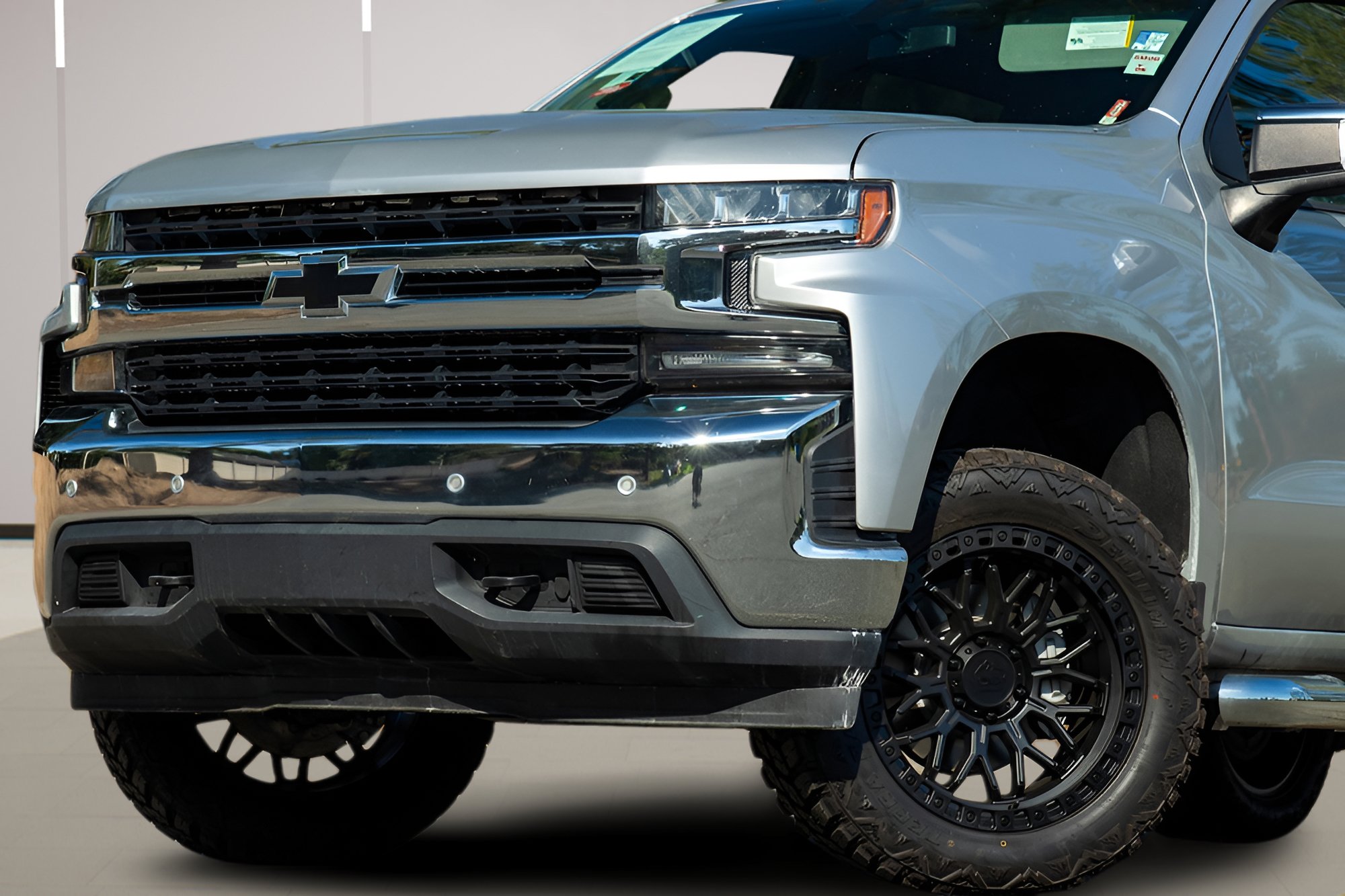 Used 2020 Chevrolet Silverado 1500 LT w/ All-Star Edition image 2