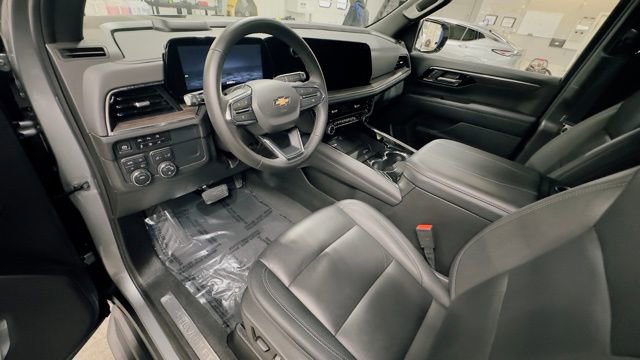Used 2025 Chevrolet Tahoe LT image 37