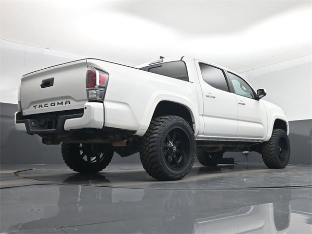 Used 2020 Toyota Tacoma TRD Off-Road image 48