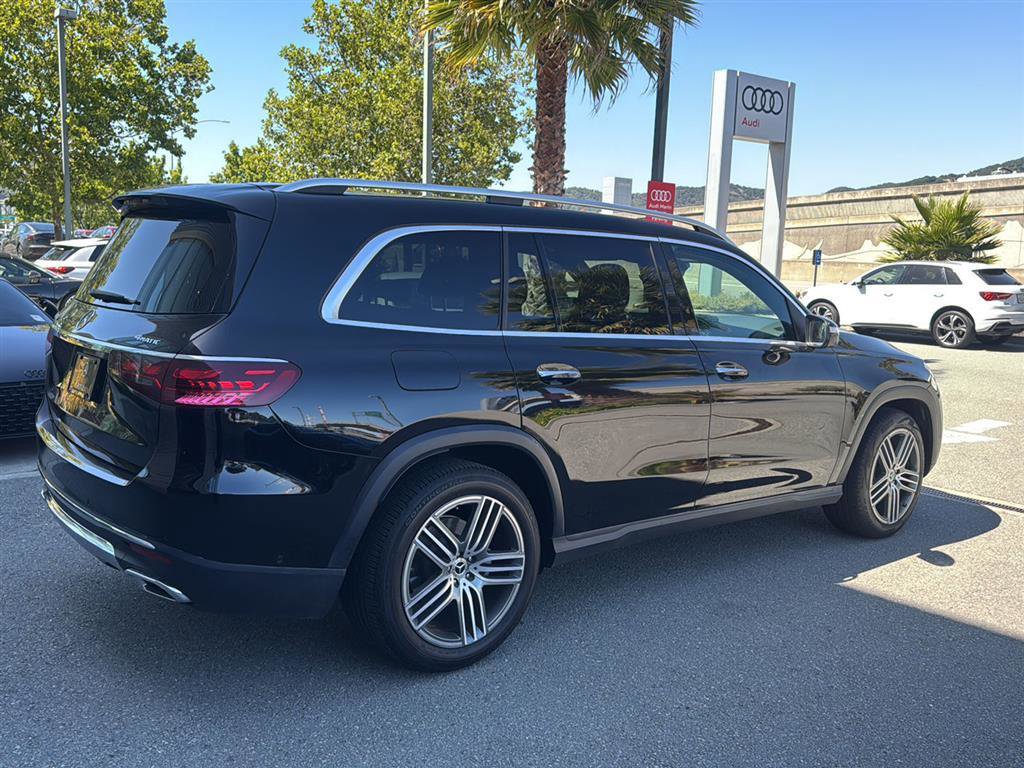 Used 2024 Mercedes-Benz GLS 450 4MATIC image 6