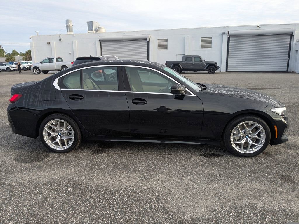 Used 2025 BMW 330i Sedan w/ Convenience Package RWD image 3