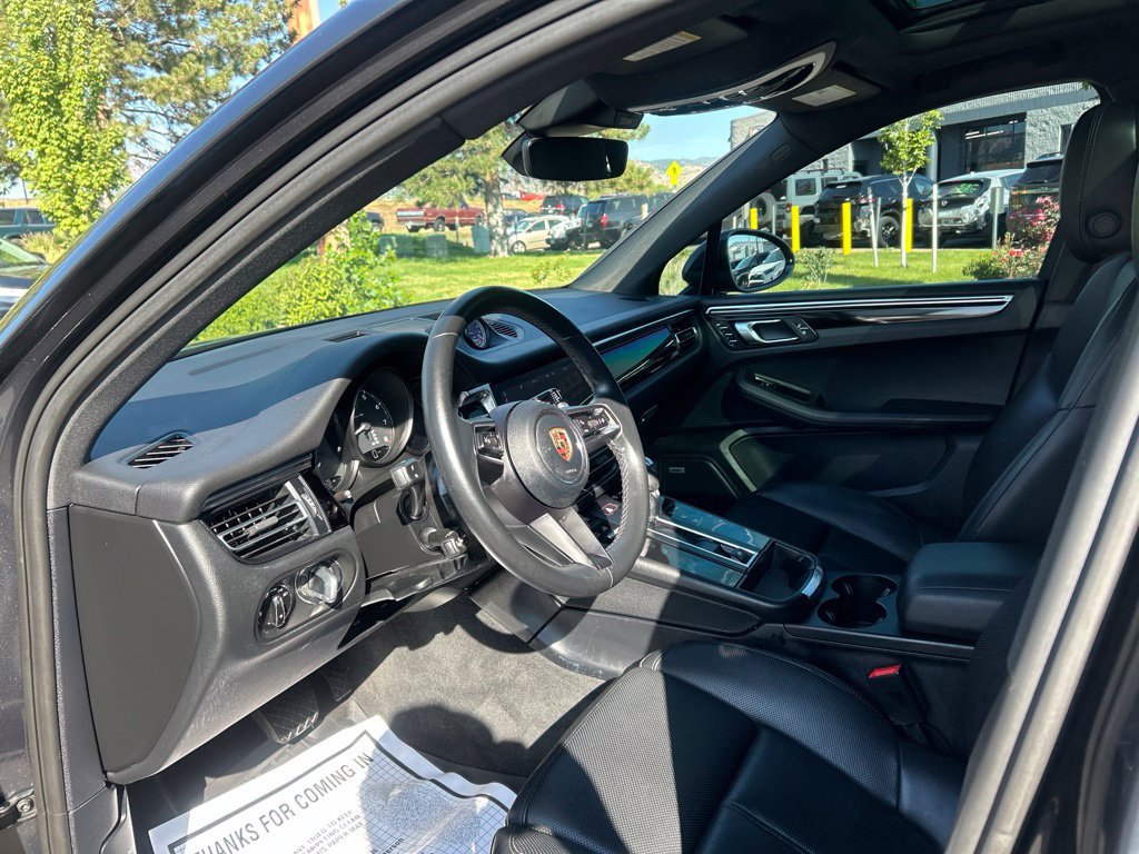 Used 2023 Porsche Macan Turbo AWD/4WD image 23