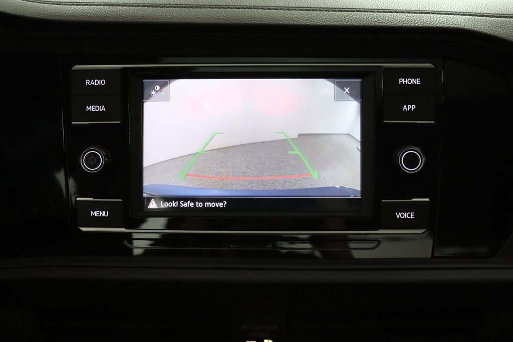 Used 2024 Volkswagen Jetta SE w/ Panoramic Sunroof Package image 19