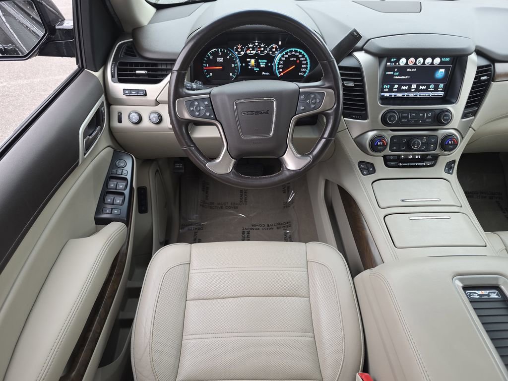 Used 2019 GMC Yukon Denali w/ Denali Ultimate Package image 2