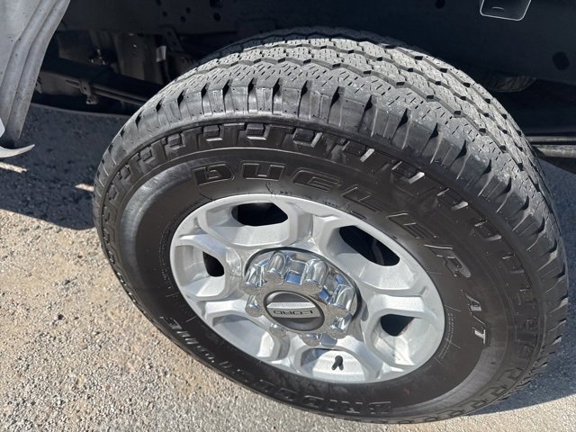 Used 2025 Ford F250 XLT w/ FX4 Off-Road Package image 12