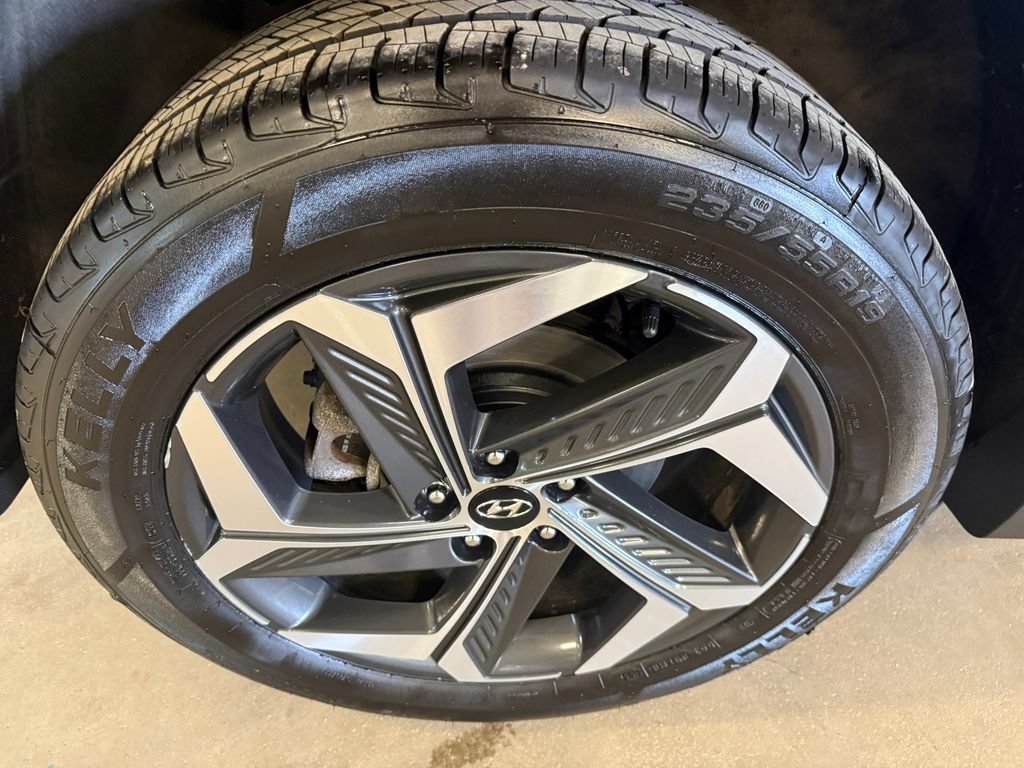 Certified 2023 Hyundai Tucson Limited AWD/4WD image 15