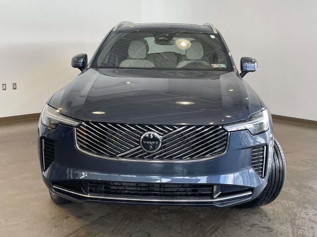 Used 2026 Volvo XC90 B5 Plus w/ Protection Package image 2