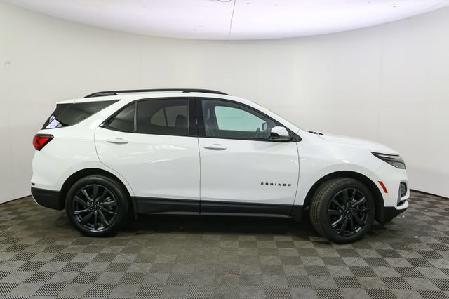 Used 2023 Chevrolet Equinox RS AWD/4WD image 14