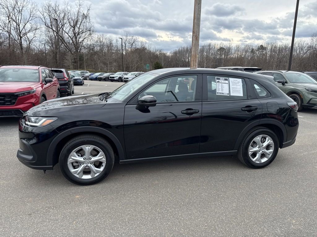 Used 2025 Honda HR-V LX image 5