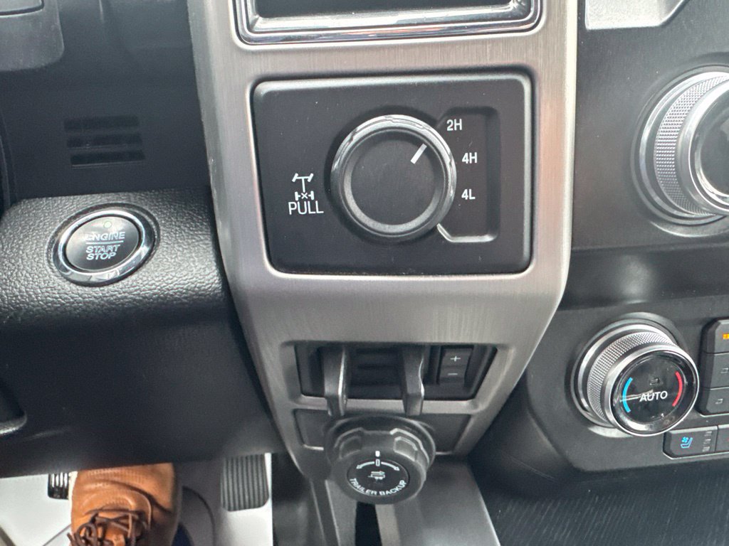 Used 2020 Ford F250 Platinum w/ FX4 Off-Road Package AWD/4WD image 20