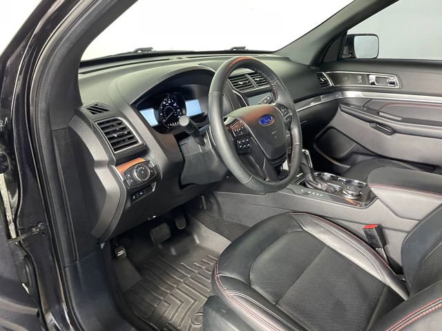 Certified 2019 Ford Explorer Sport image 3