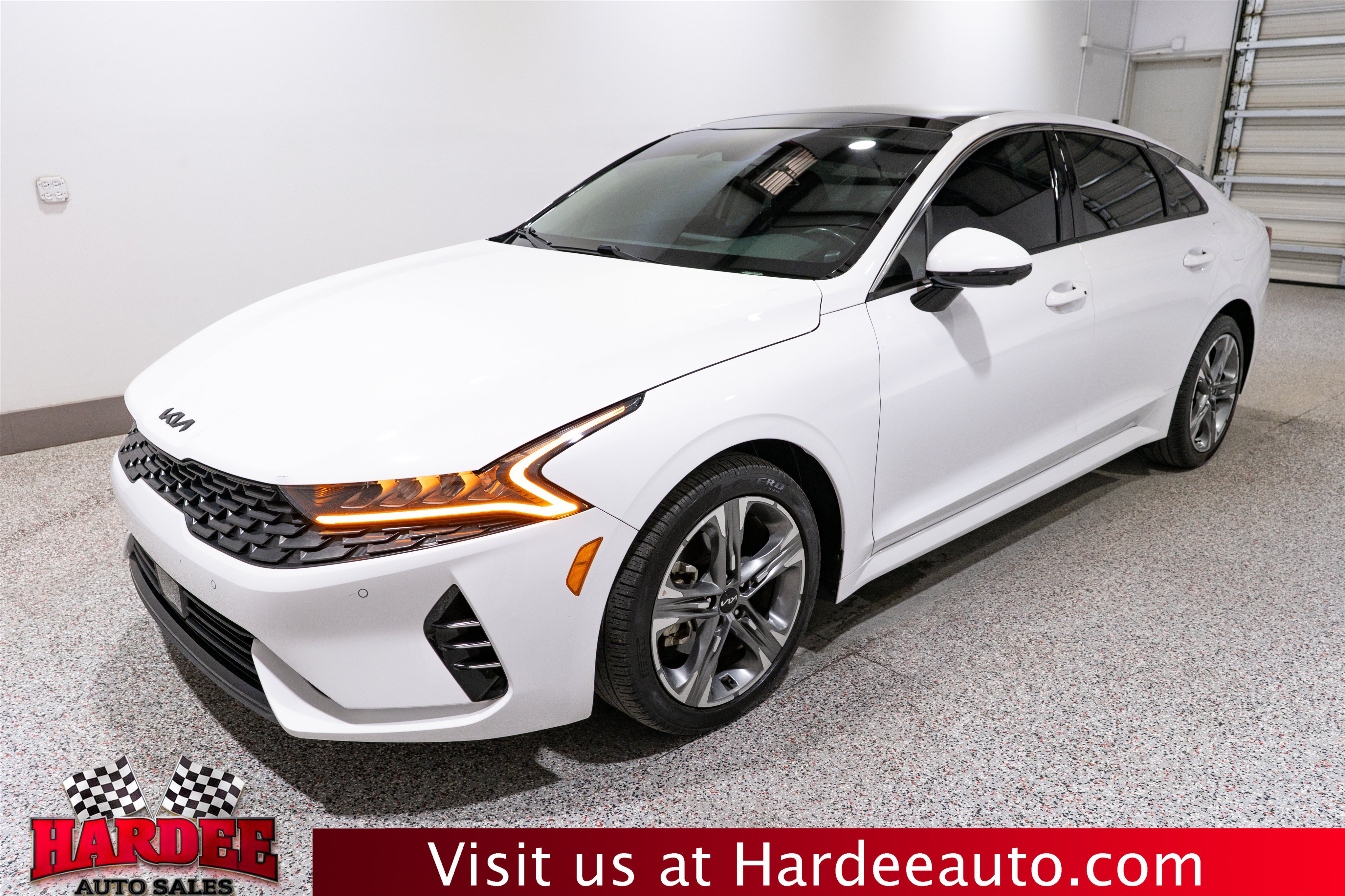 Used 2024 Kia K5 EX w/ EX Premium Package FWD image 2