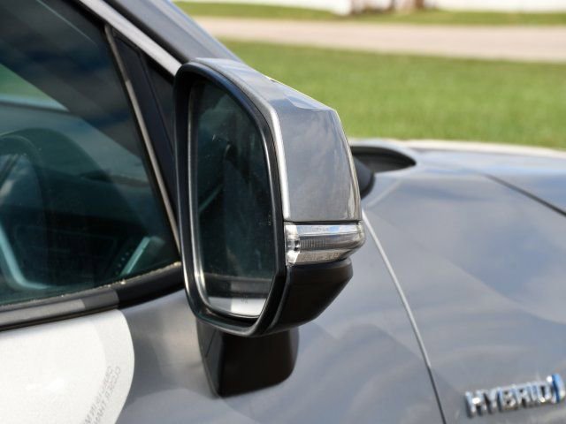 Used 2019 Toyota RAV4 LE w/ Carpet Mat Package image 19