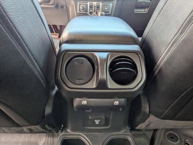 Used 2023 Jeep Gladiator Rubicon w/ LED Lighting Group AWD/4WD image 12