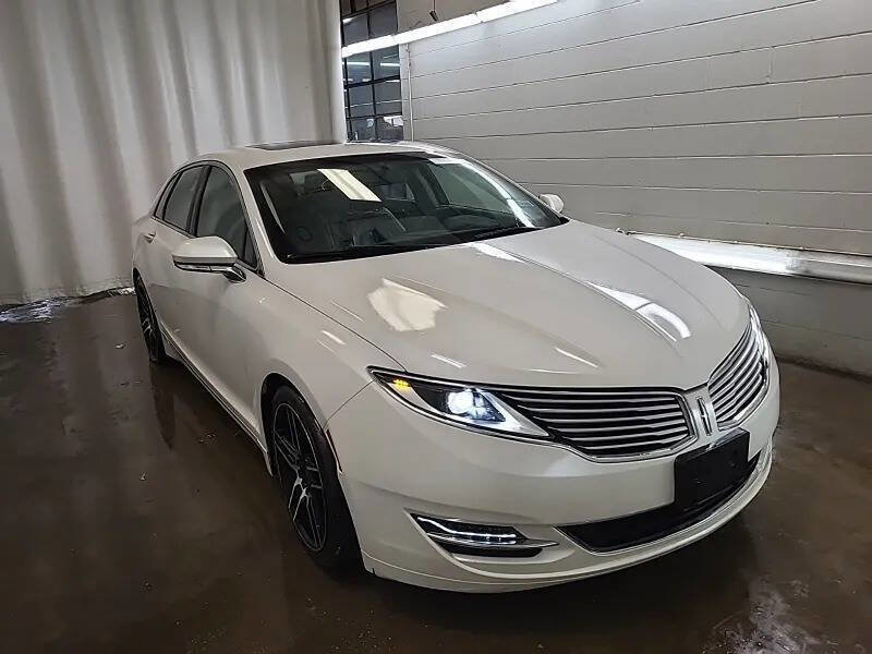 Used 2014 Lincoln MKZ w/ Equipment Group 101A Select image 2
