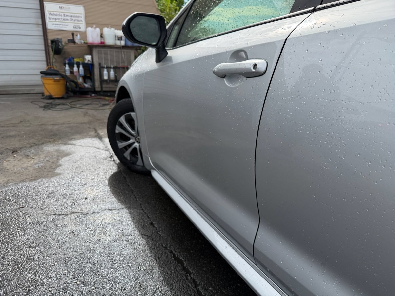 Used 2021 Toyota Corolla LE FWD image 30