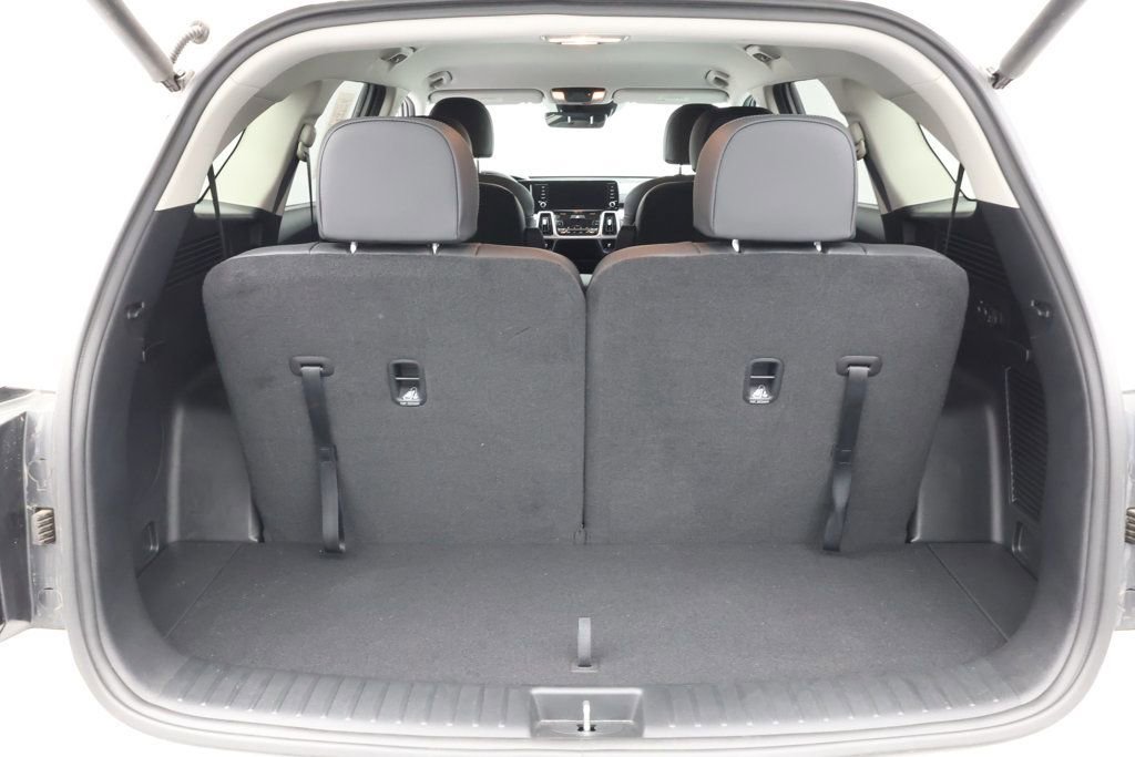 Used 2024 Kia Sorento EX image 18