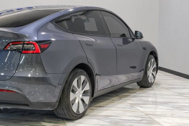Used 2021 Tesla Model Y 2WD image 14