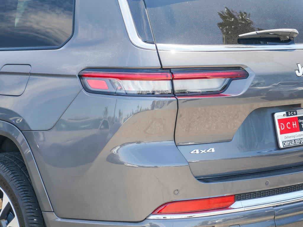 Certified 2024 Jeep Grand Cherokee L Overland AWD/4WD image 7