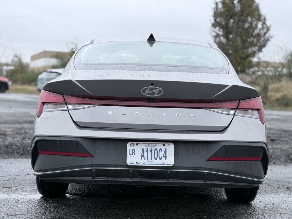 Certified 2024 Hyundai Elantra SEL image 6