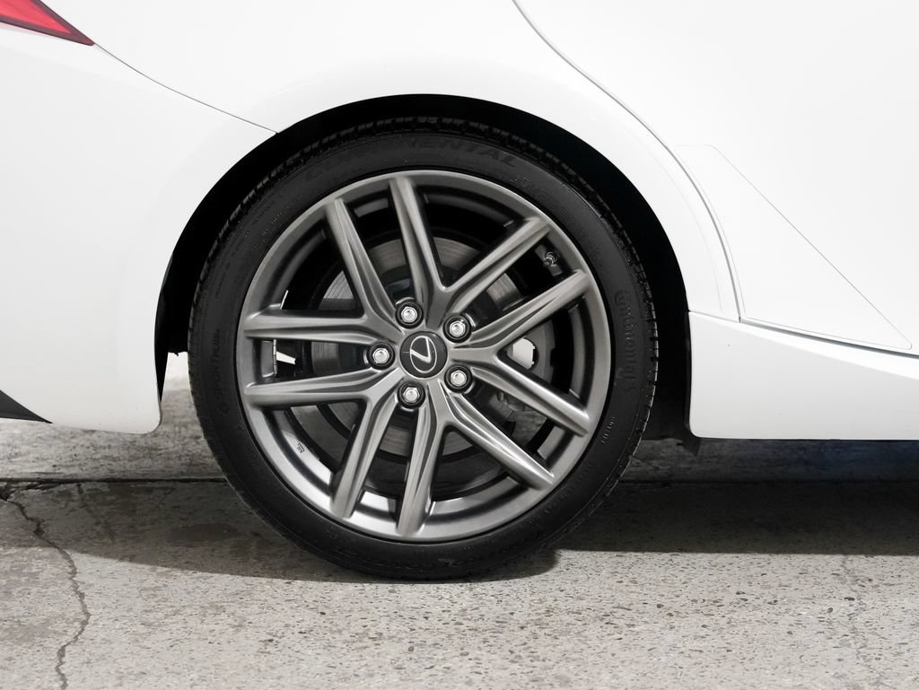 Used 2018 Lexus IS 350 F Sport RWD image 40