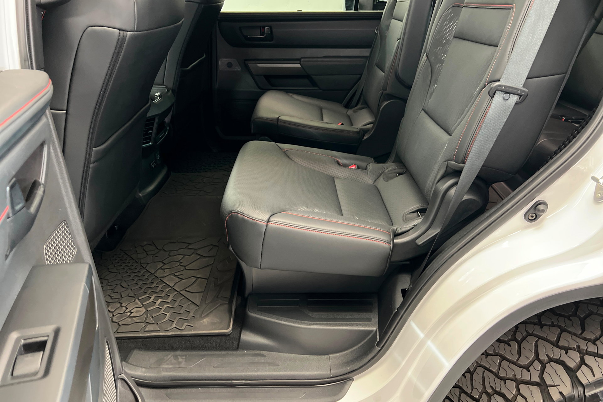 Used 2025 Toyota Sequoia TRD Pro AWD/4WD image 22