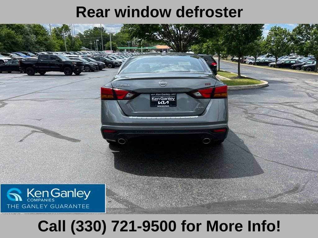 Used 2023 Nissan Altima 2.5 SR AWD/4WD image 11