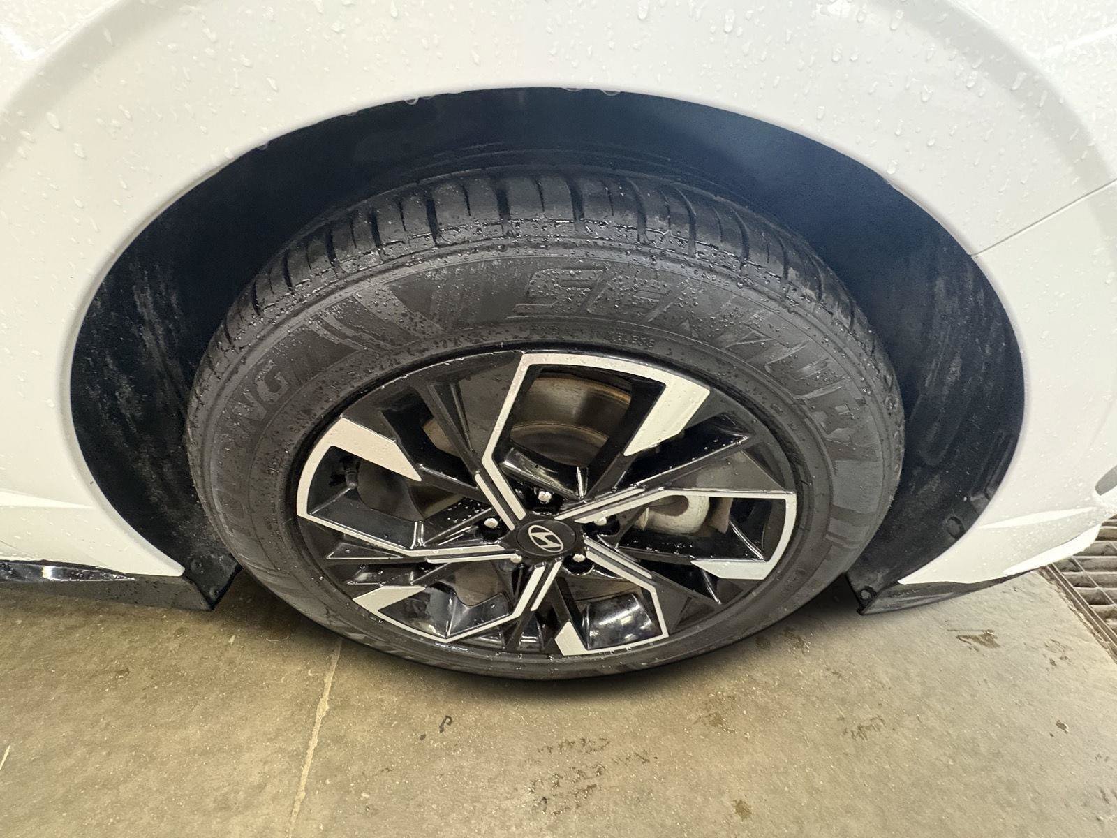 Used 2025 Hyundai Sonata SEL FWD image 13