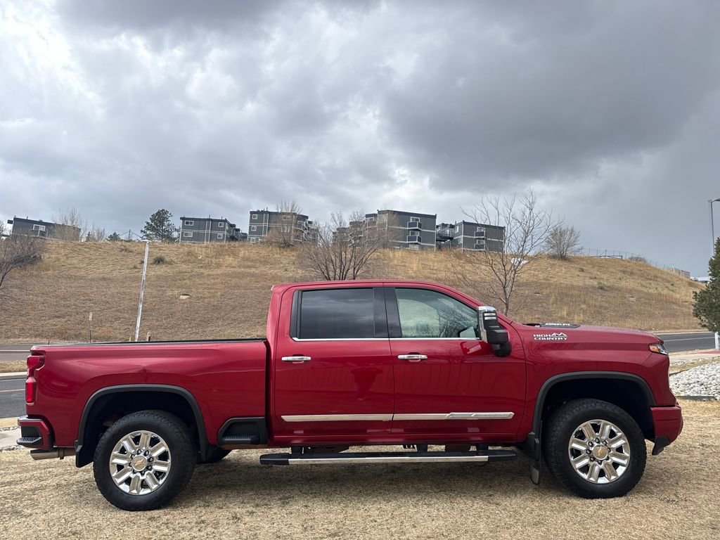 Used 2024 Chevrolet Silverado 2500 High Country image 9