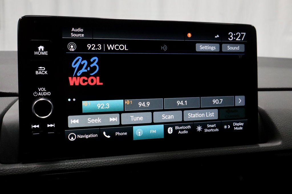 Used 2023 Honda CR-V Sport Touring image 4