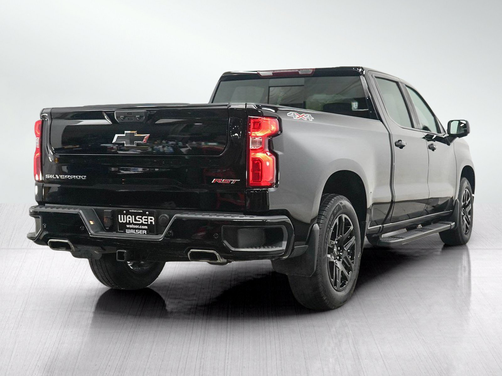 Used 2023 Chevrolet Silverado 1500 RST AWD/4WD image 5