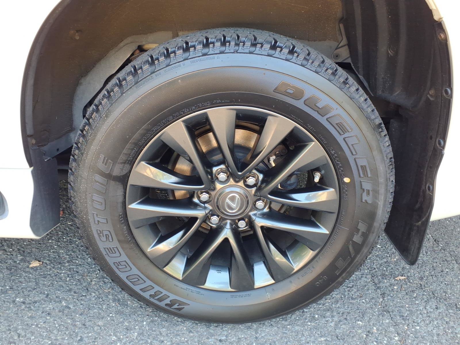 Certified 2021 Lexus GX 460 Premium w/ Premium Package AWD/4WD image 19