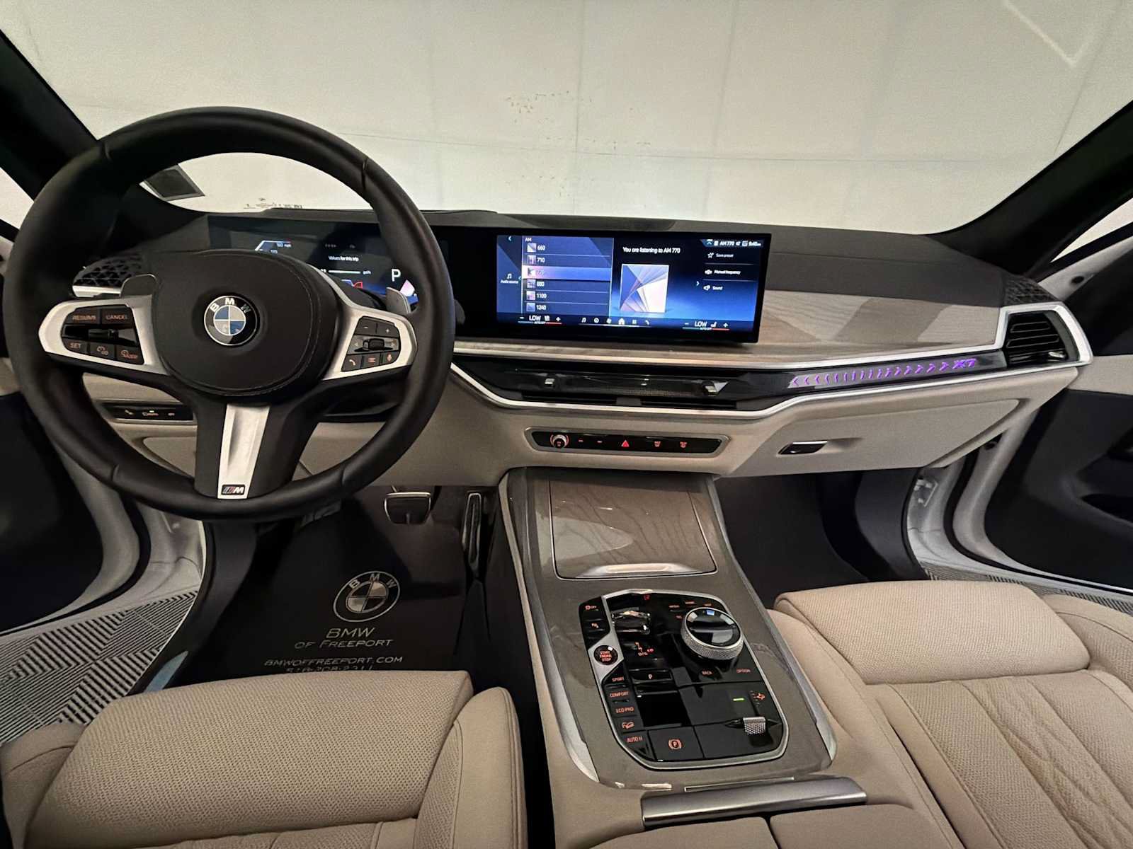 Used 2026 BMW X7 xDrive40i w/ M Sport Package AWD/4WD image 14