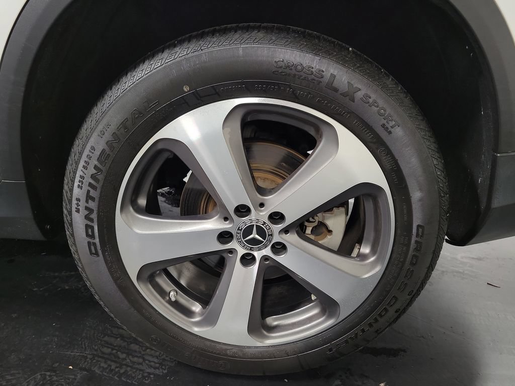 Used 2022 Mercedes-Benz GLC 300 4MATIC w/ Premium Package Lite image 10