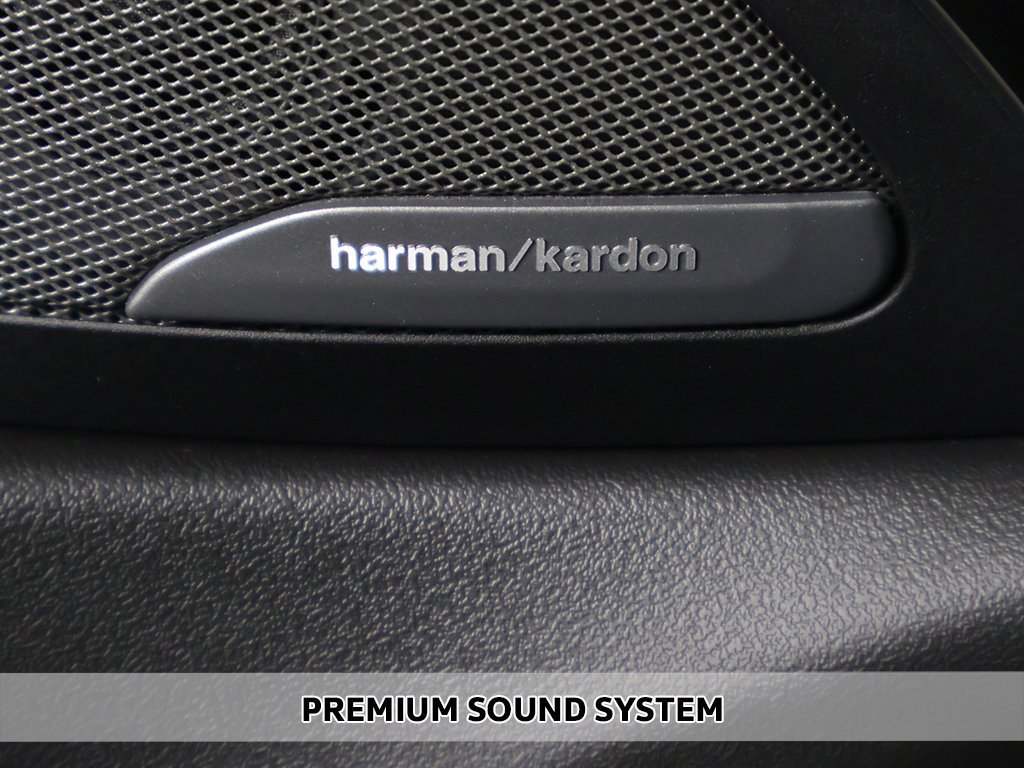 Used 2025 BMW X6 xDrive40i w/ Climate Comfort Package image 5