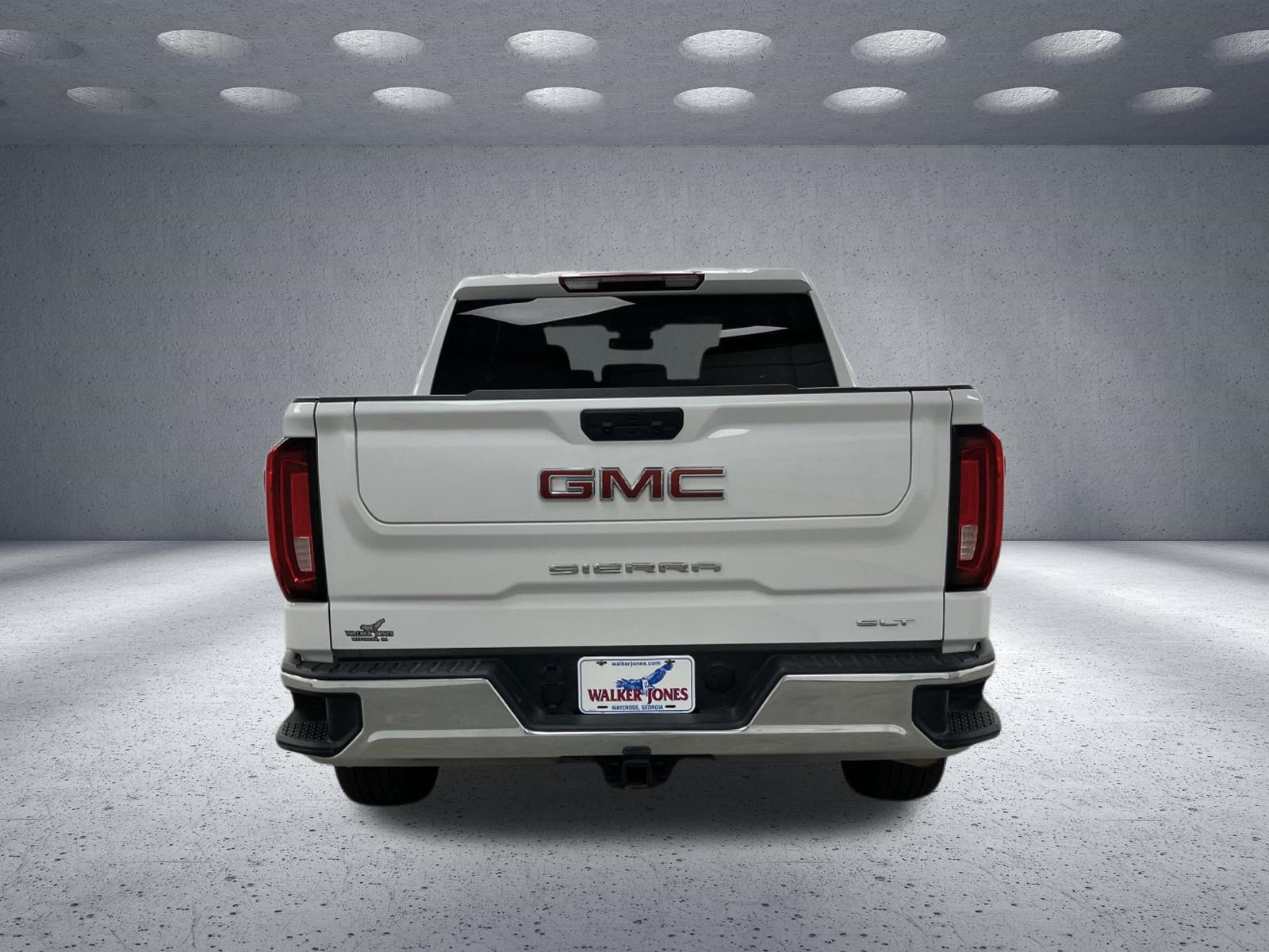 Used 2025 GMC Sierra 1500 SLT AWD/4WD image 4